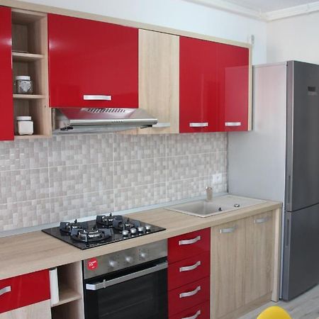Lowcost Tryp Apartamento Oradea Exterior foto
