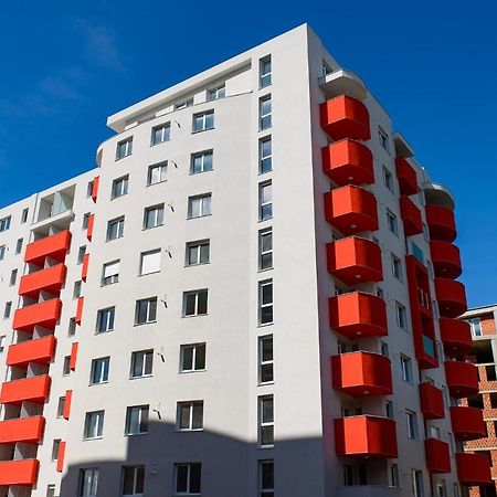 Lowcost Tryp Apartamento Oradea Exterior foto