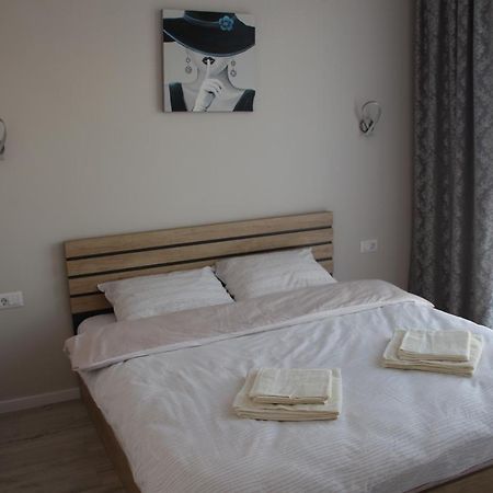 Lowcost Tryp Apartamento Oradea Exterior foto