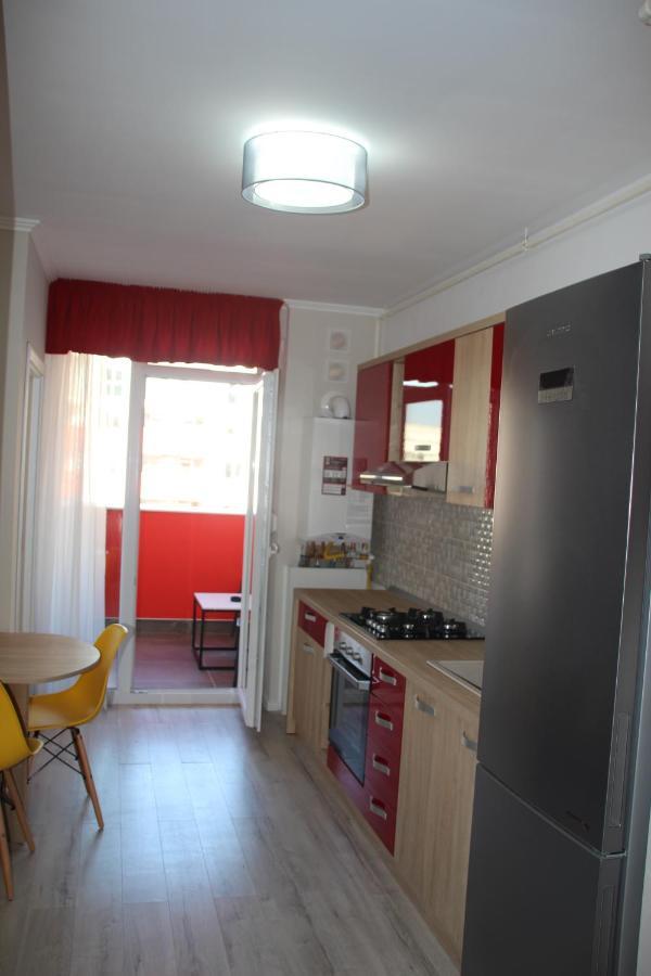 Lowcost Tryp Apartamento Oradea Exterior foto