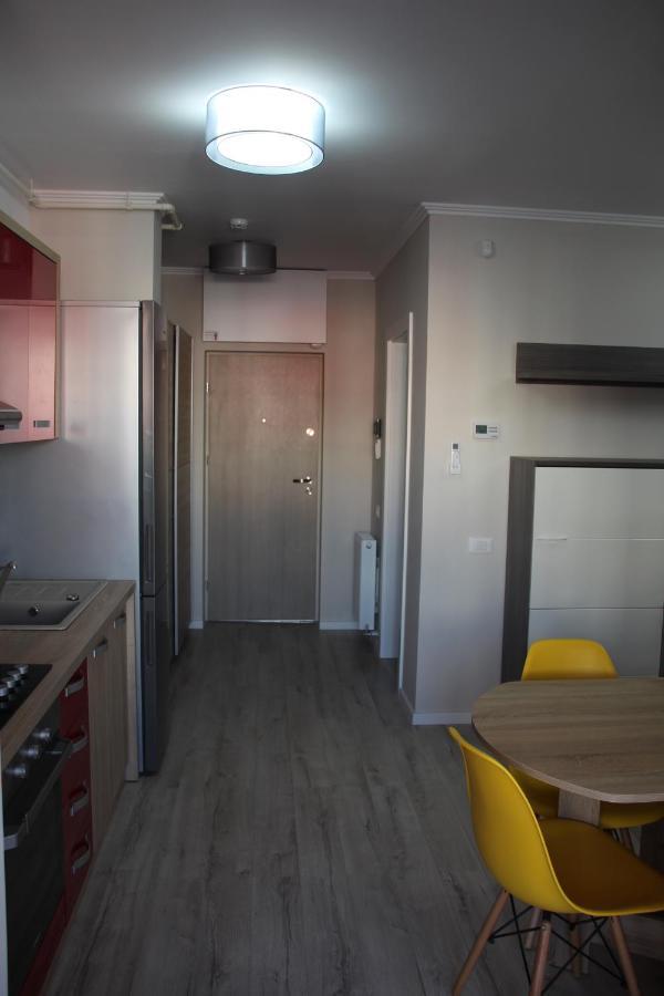 Lowcost Tryp Apartamento Oradea Exterior foto